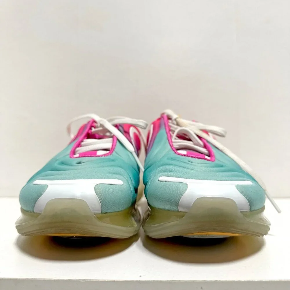 Nike Air Max 720 - Picture 4 of 12